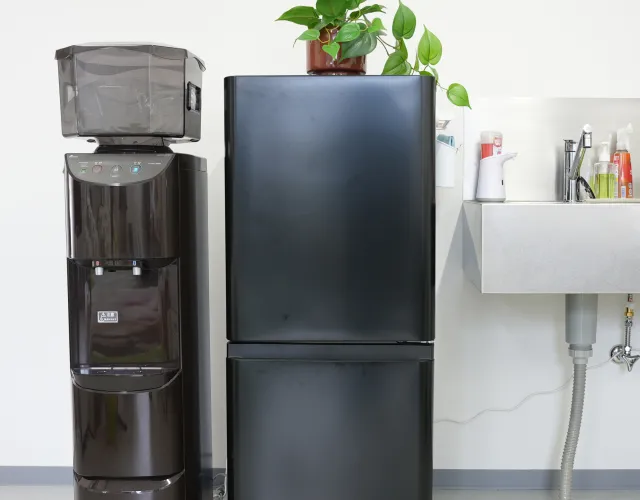 オフィスに設置されたウォーターサーバー
