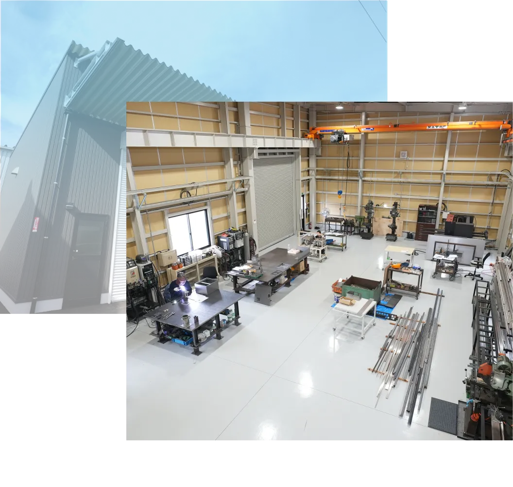 明るく広々とした工場内の風景